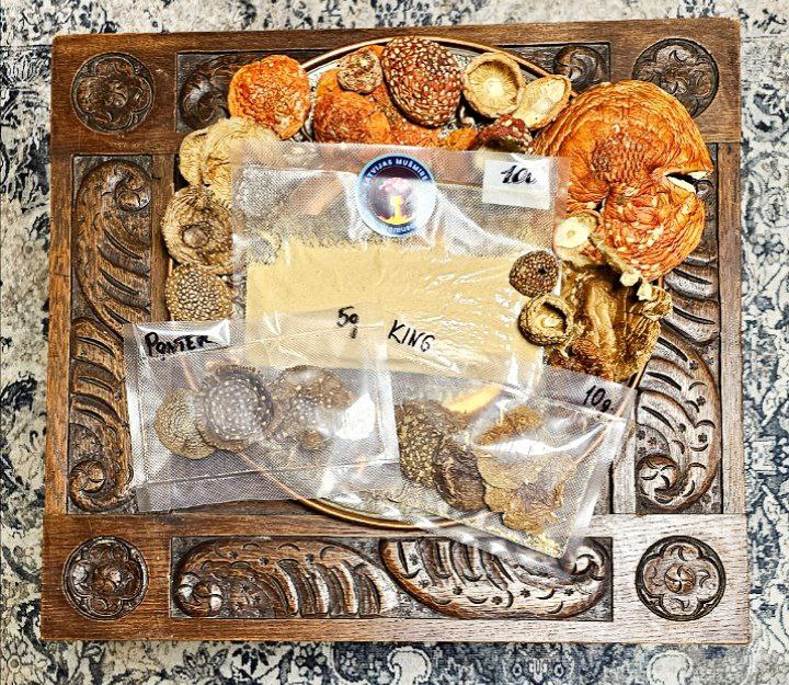 MEGA🍄SUPER👑IZPĀRDOŠANA🔥<br>PREMIUM Sarkanais pulveris 100g.<br>+PREMIUM Karaliskais 🍄 10g.<br>+PREMIUM Panteras mušmire 🍄 5g.